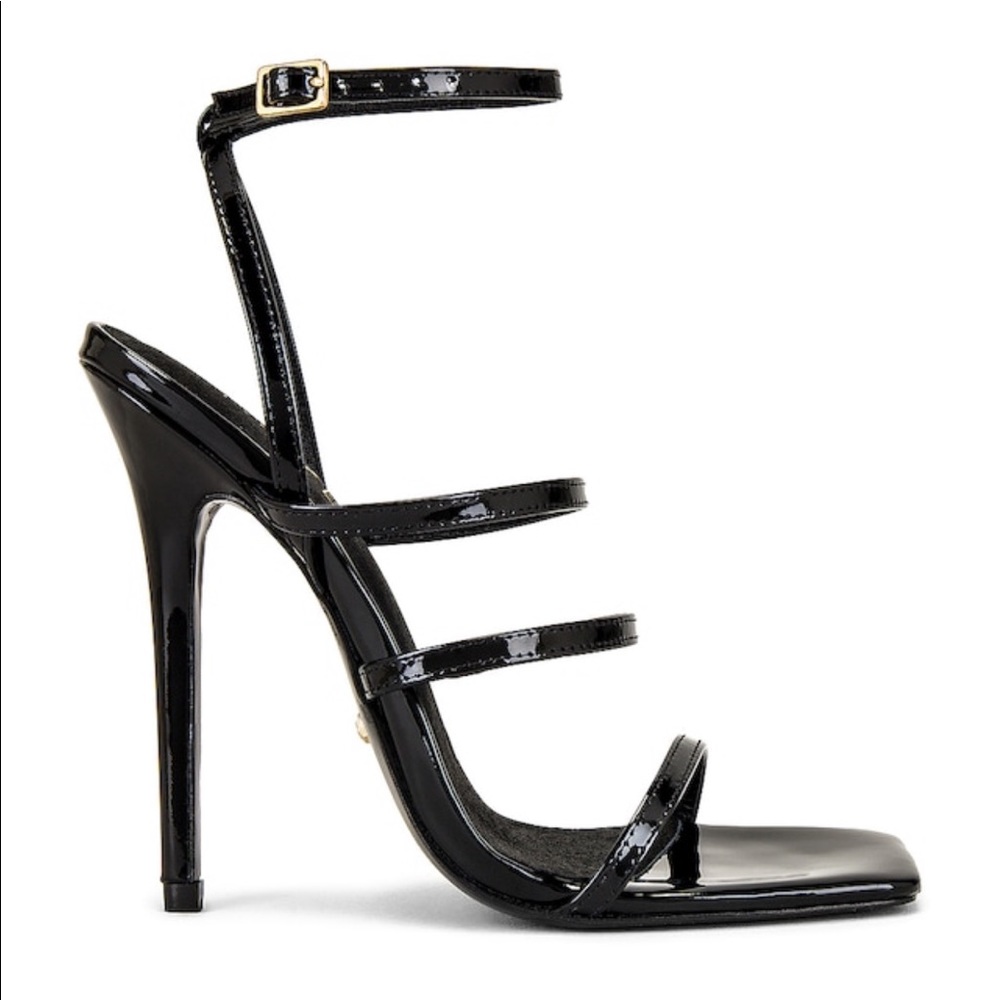 Noa Heel in Black
